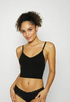 MAGIC Bodyfashion Undershirt - Black